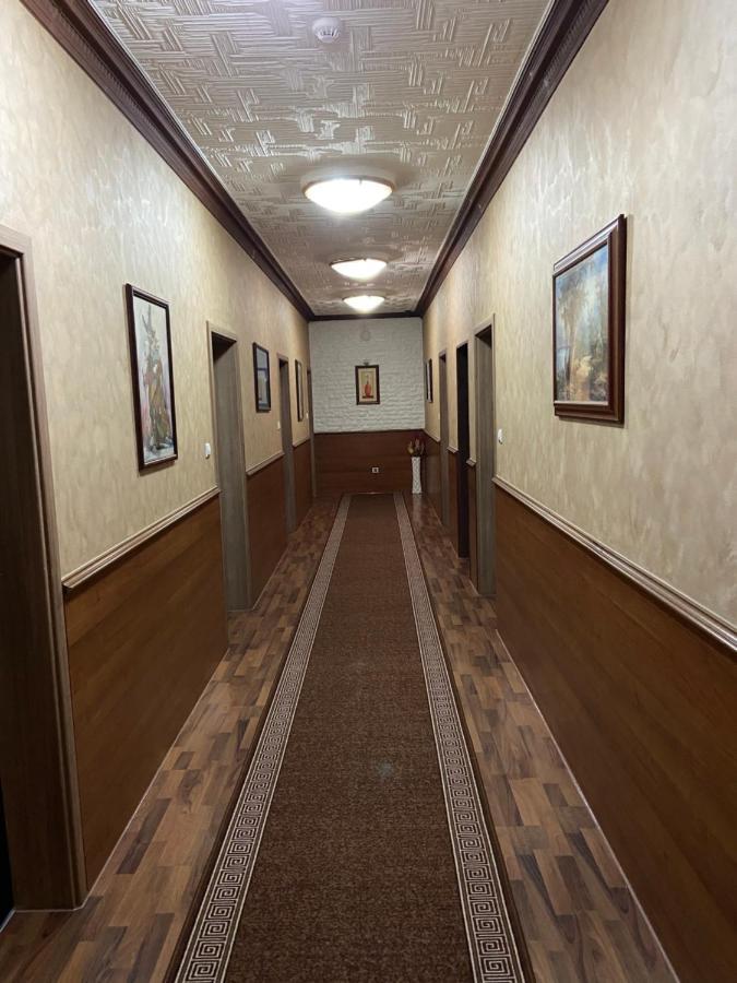 Hotel New Milenium Lukavac Экстерьер фото